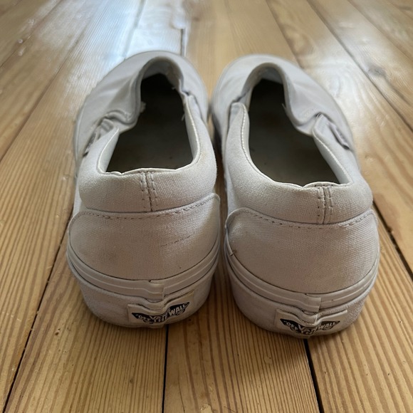Vans Classic Slip-On White Canvas Skate Shoes Men 6.5 Womens 8.0 Low Top Sneaker - Picture 4 of 9